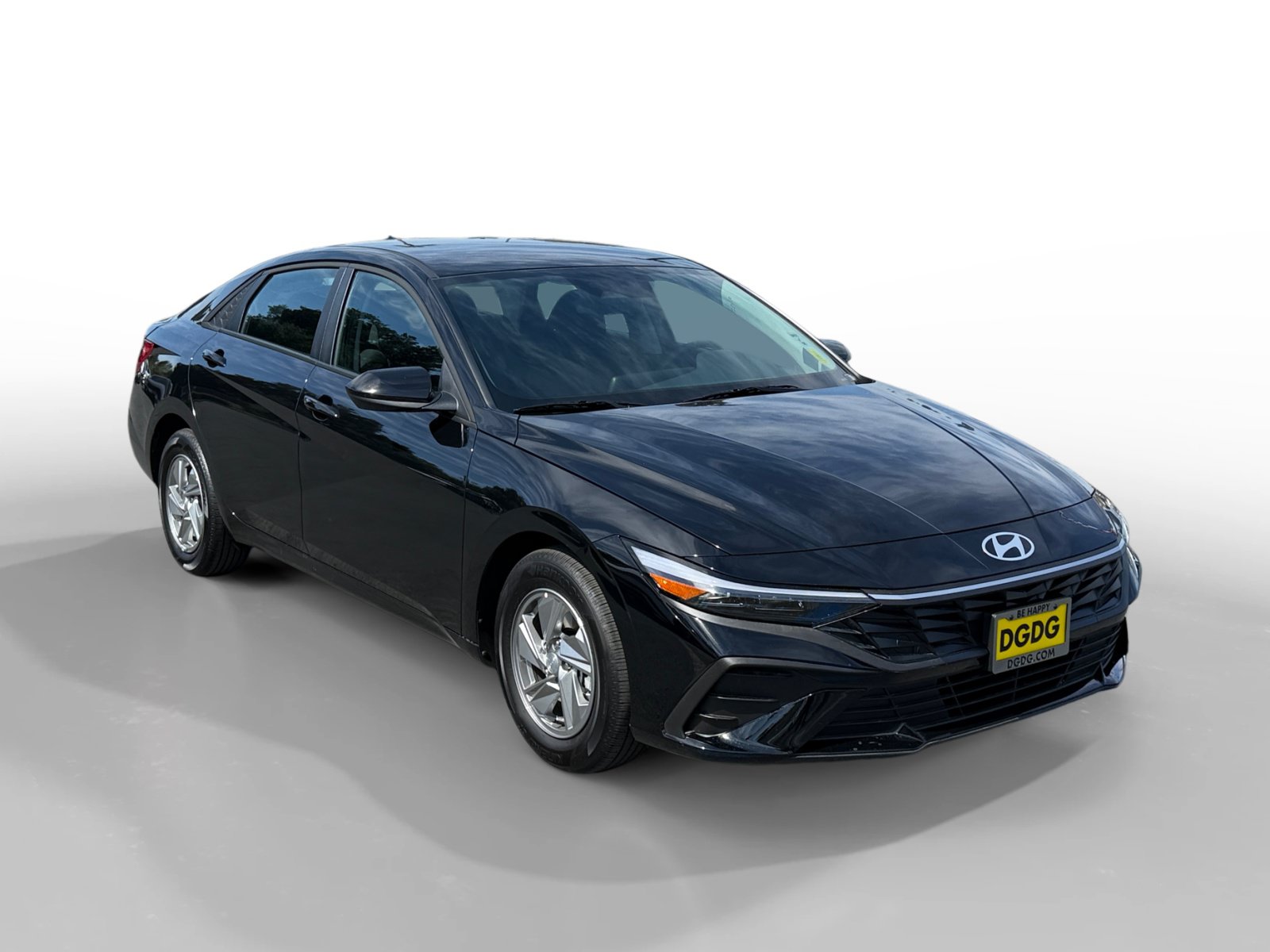 Certified 2026 Hyundai Elantra SE FWD image 7
