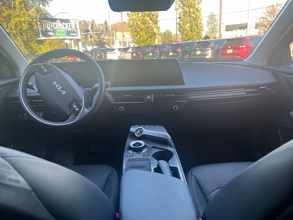 Used 2023 Kia EV6 Wind w/ Wind Technology Package AWD/4WD image 13