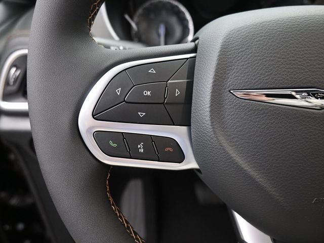 New 2026 Chrysler Pacifica Pinnacle image 31