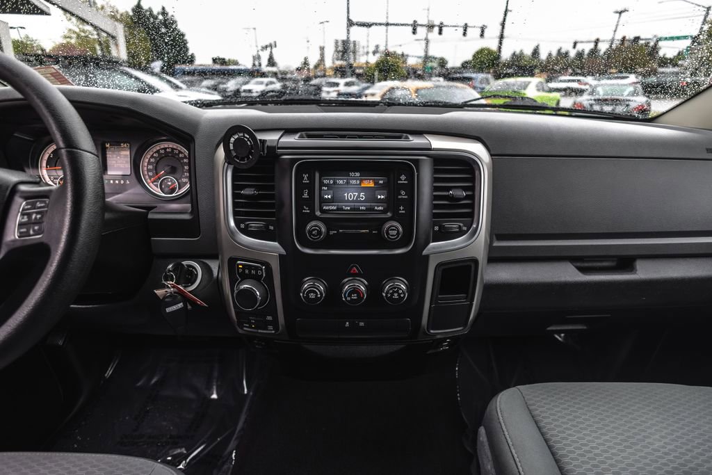 Used 2017 RAM 1500 Classic SLT AWD/4WD image 25