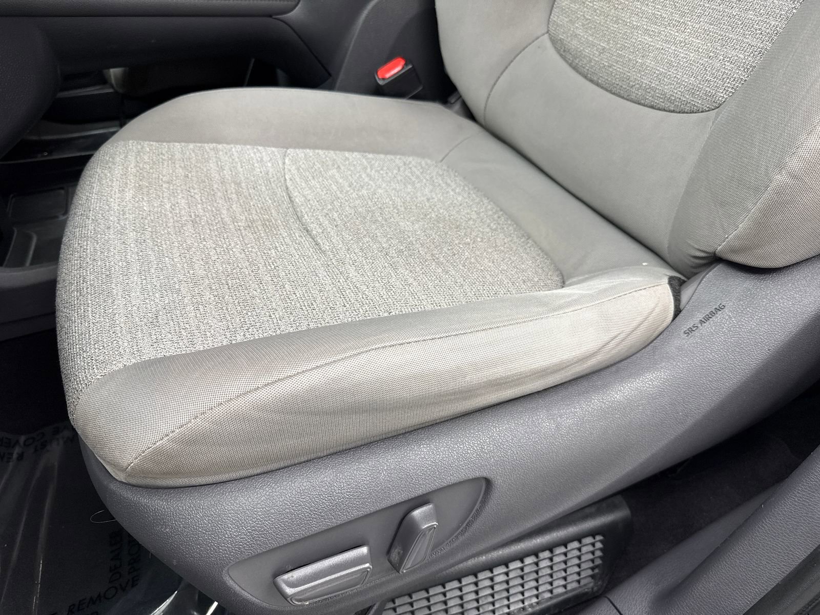Used 2021 Toyota Sienna LE FWD image 33
