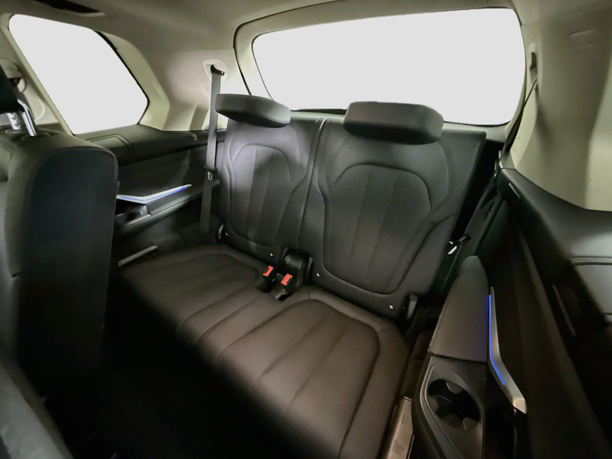 Used 2022 BMW X7 xDrive40i w/ Executive Package AWD/4WD image 40