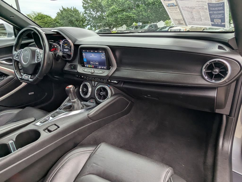 Used 2021 Chevrolet Camaro SS RWD image 21