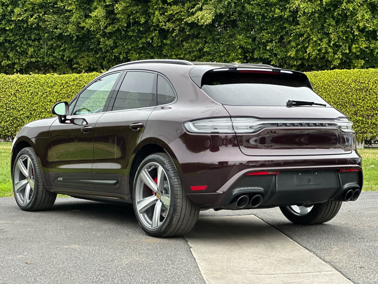 Certified 2025 Porsche Macan GTS AWD/4WD image 3