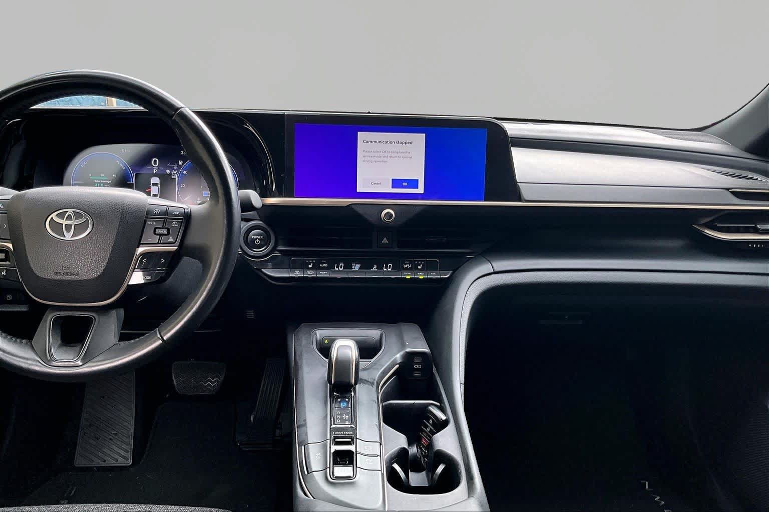 Certified 2023 Toyota Crown AWD/4WD image 7
