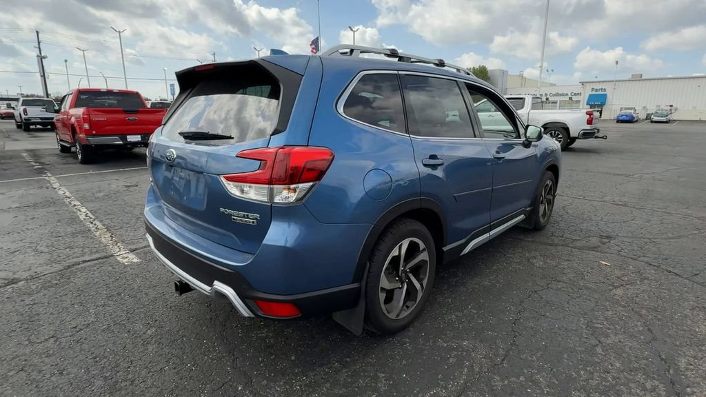 Used 2023 Subaru Forester Touring AWD/4WD image 8
