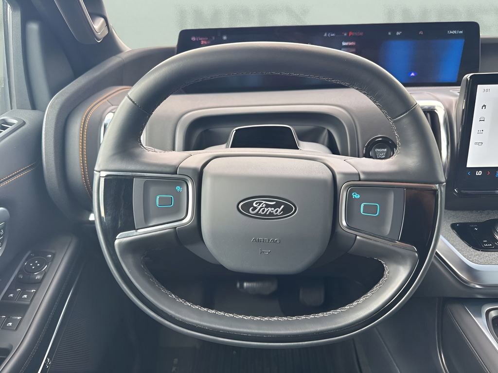 Used 2025 Ford Expedition Tremor AWD/4WD image 15