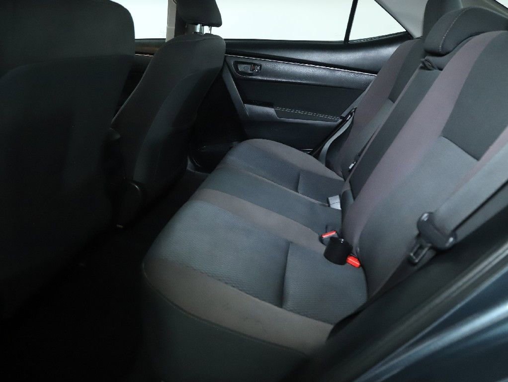 Used 2019 Toyota Corolla LE FWD image 15
