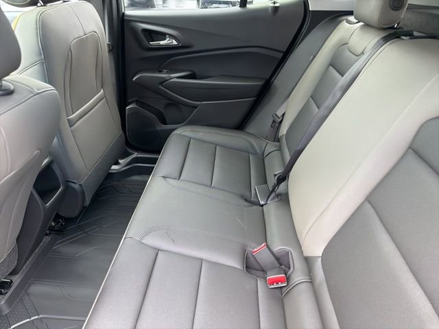 New 2026 Chevrolet Trax ACTIV w/ Sunroof Package FWD image 19