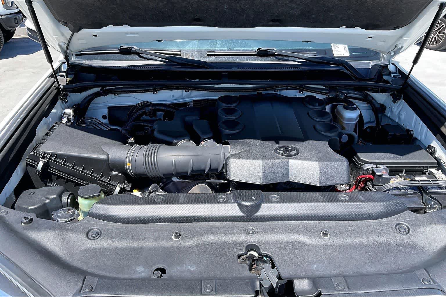 Used 2021 Toyota 4Runner Limited RWD image 9