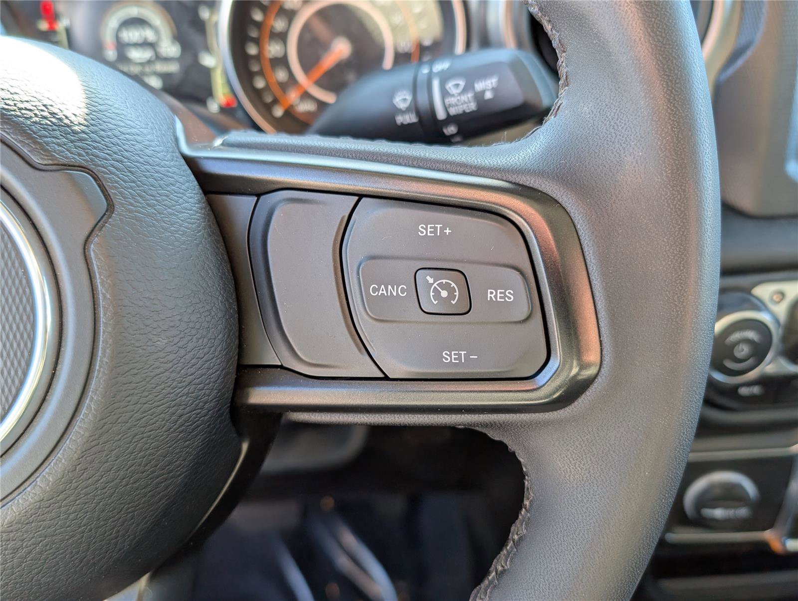 Used 2023 Jeep Gladiator Sport image 20