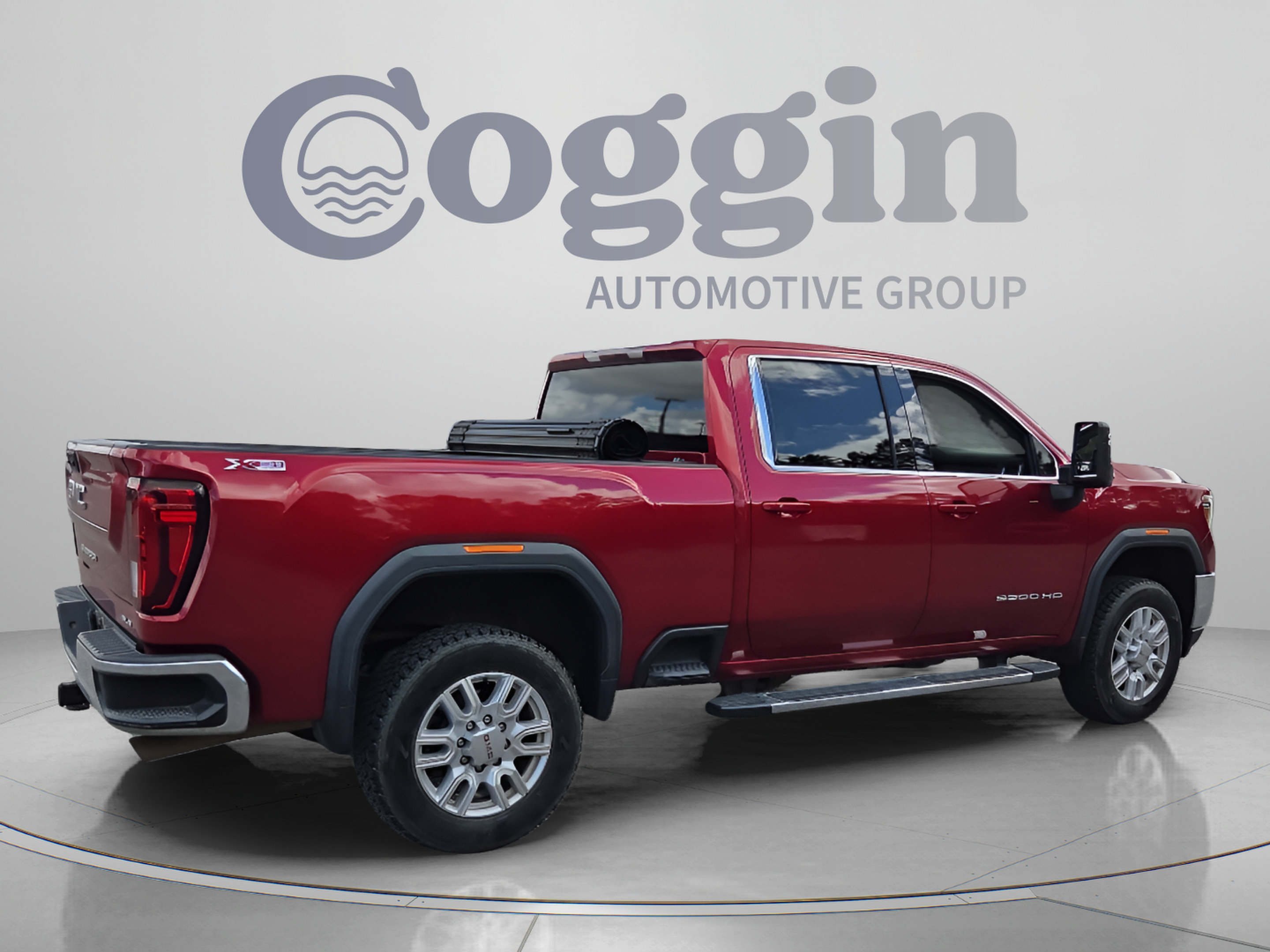 Used 2021 GMC Sierra 2500 SLE w/ SLE Value Package; AWD/4WD image 5