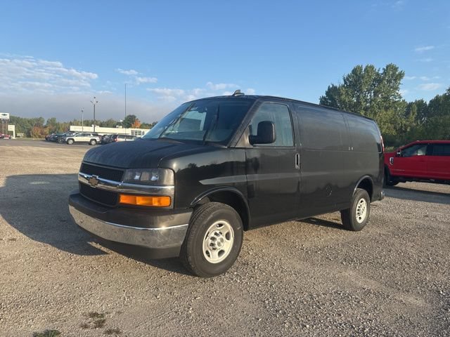 New 2025 Chevrolet Express 2500 w/ Driver Convenience Package RWD video 1