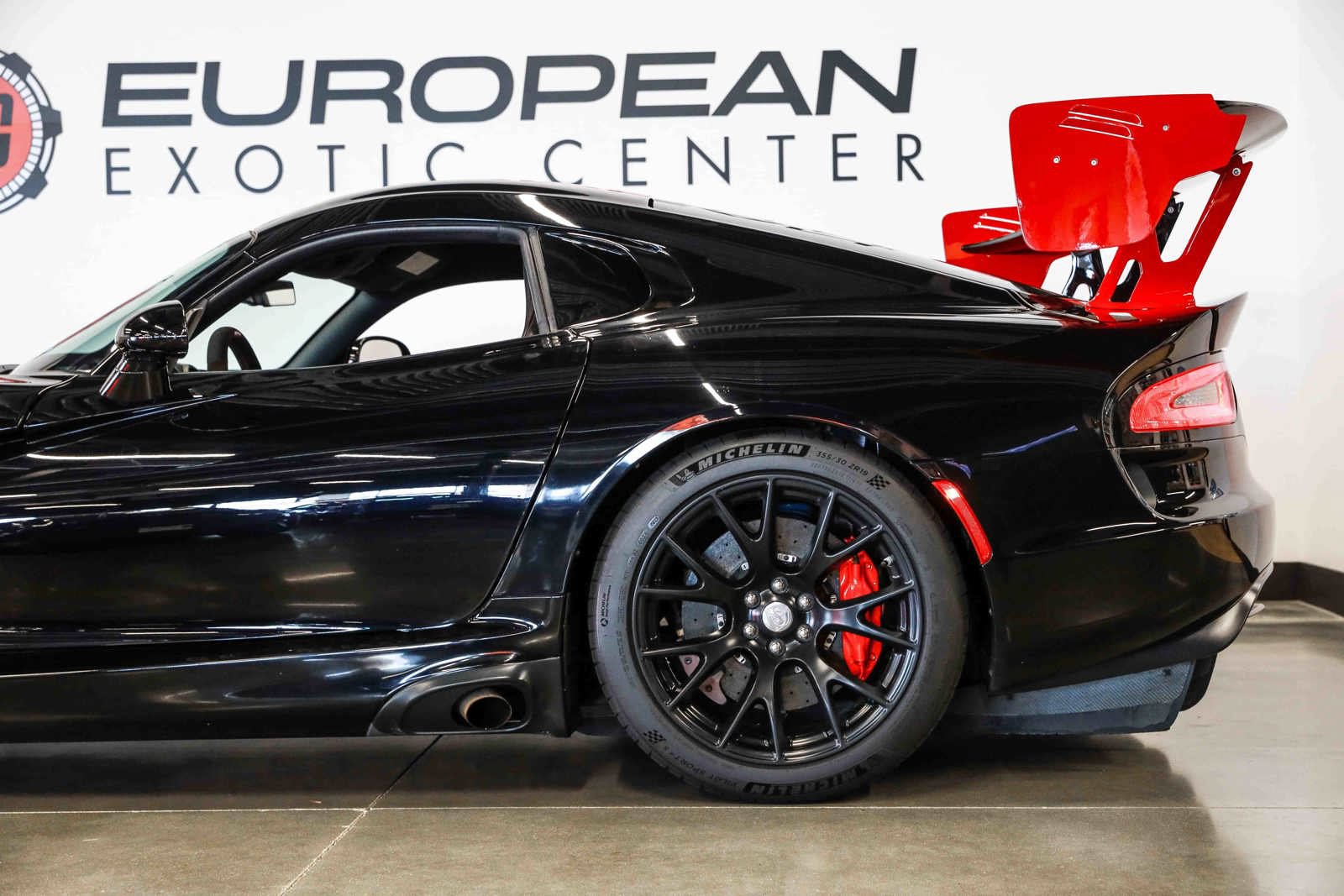 Used 2017 Dodge Viper GTC w/ ACR Package RWD image 19