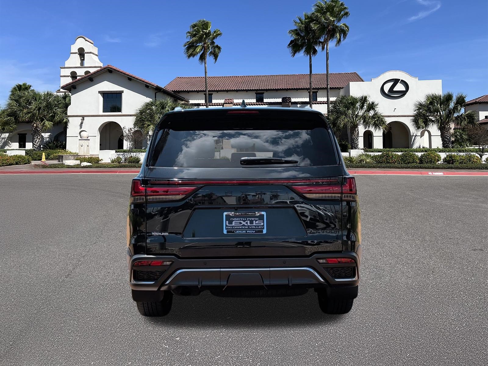 Used 2025 Lexus LX 700h F Sport AWD/4WD image 3