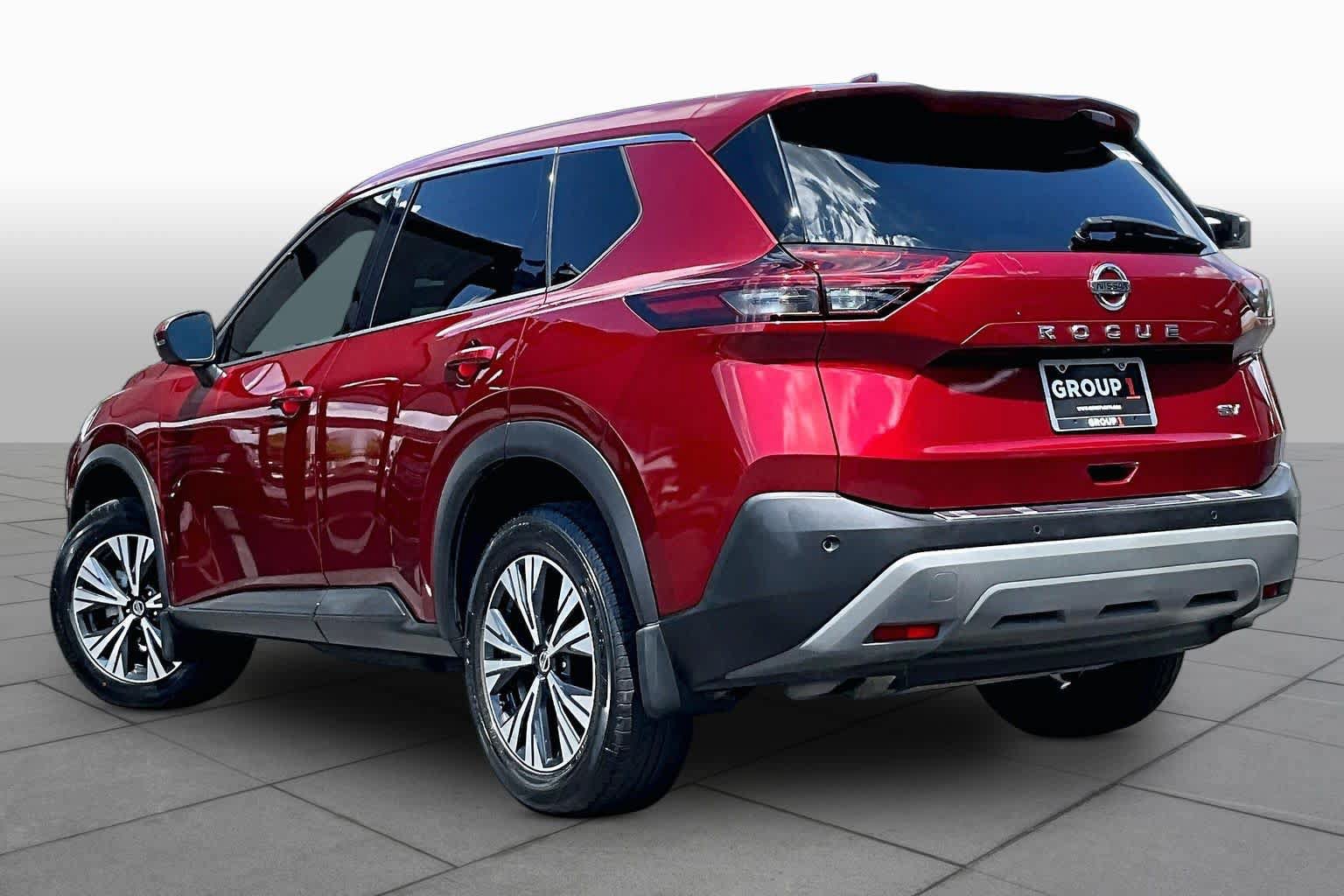 Used 2021 Nissan Rogue SV FWD image 12