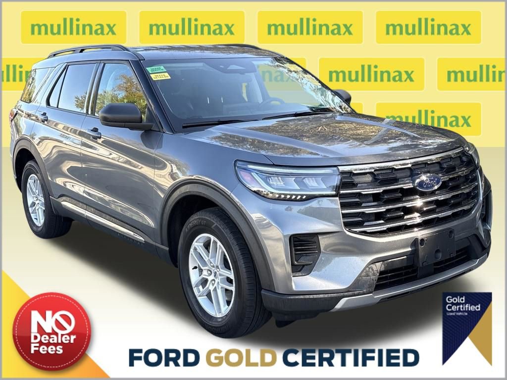 Used 2025 Ford Explorer Active image 1