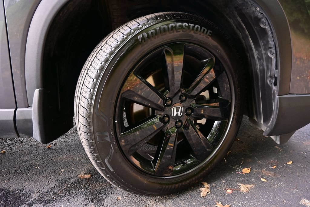 Certified 2025 Honda Pilot Black Edition image 28