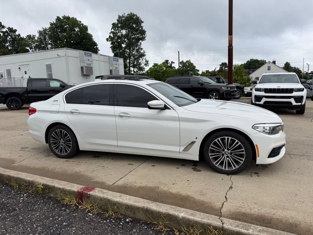 Used 2018 BMW 530e RWD image 5