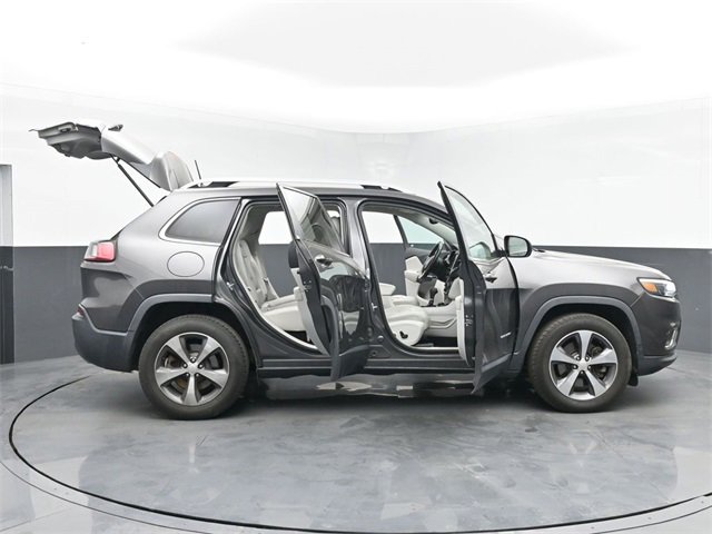 Used 2019 Jeep Cherokee Limited image 46