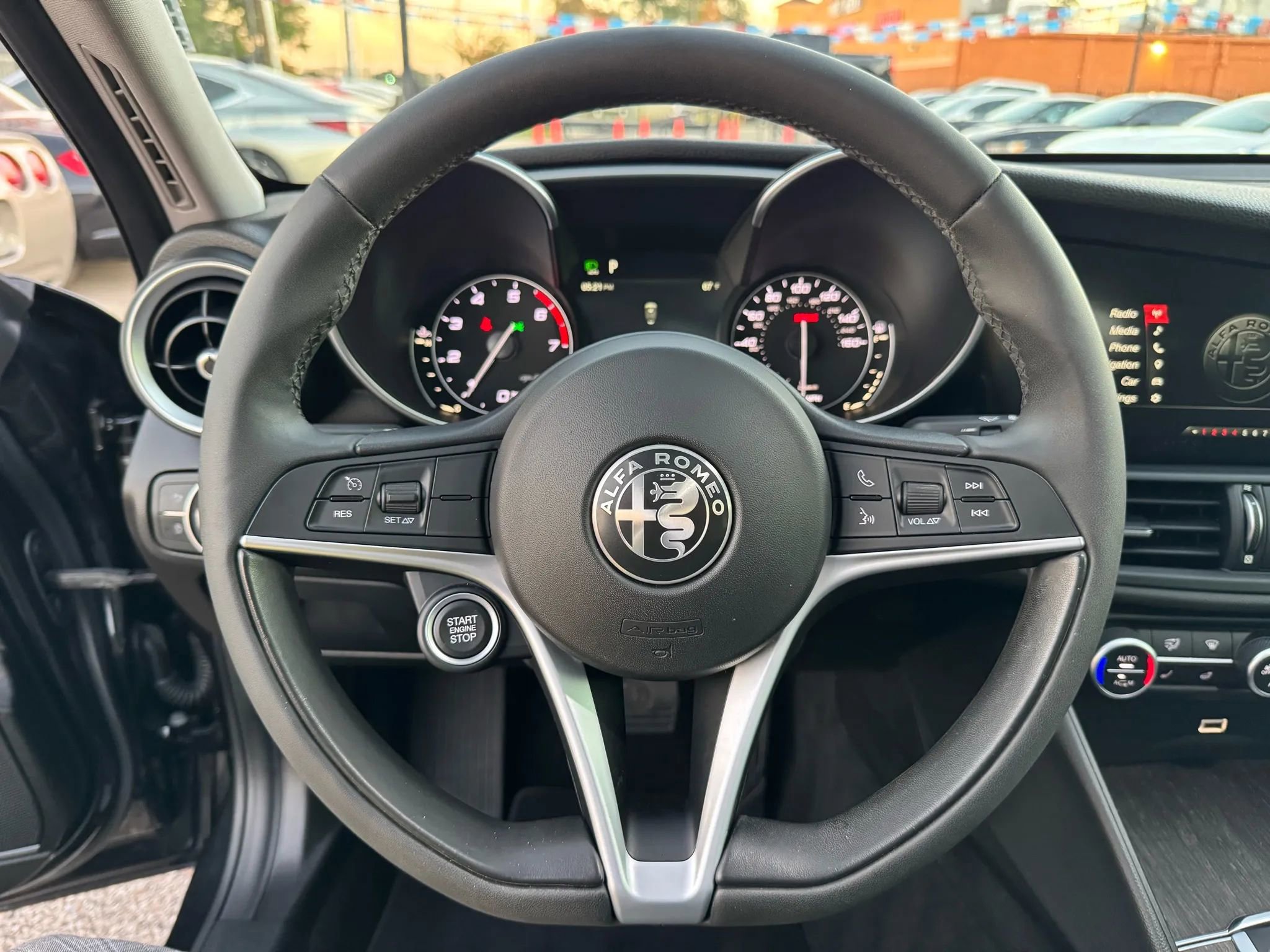 Used 2018 Alfa Romeo Giulia Ti image 33