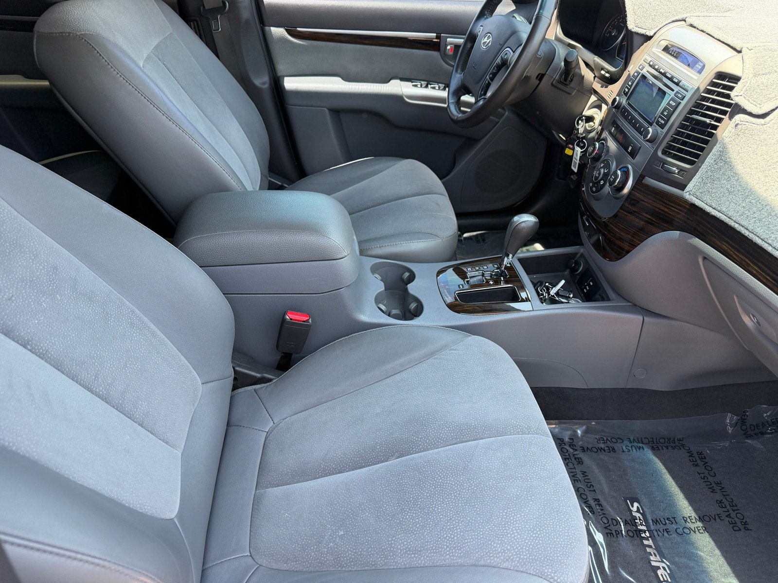 Used 2011 Hyundai Santa Fe SE FWD image 11