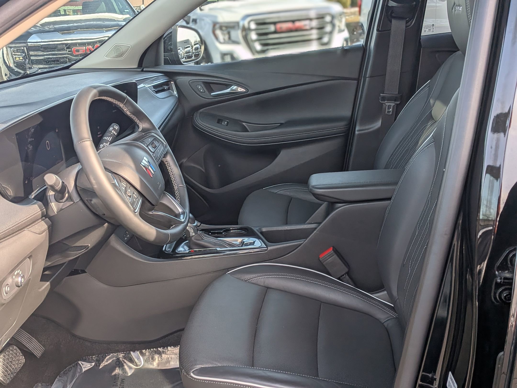 Certified 2024 Buick Encore GX Avenir w/ Avenir Convenience Package image 17