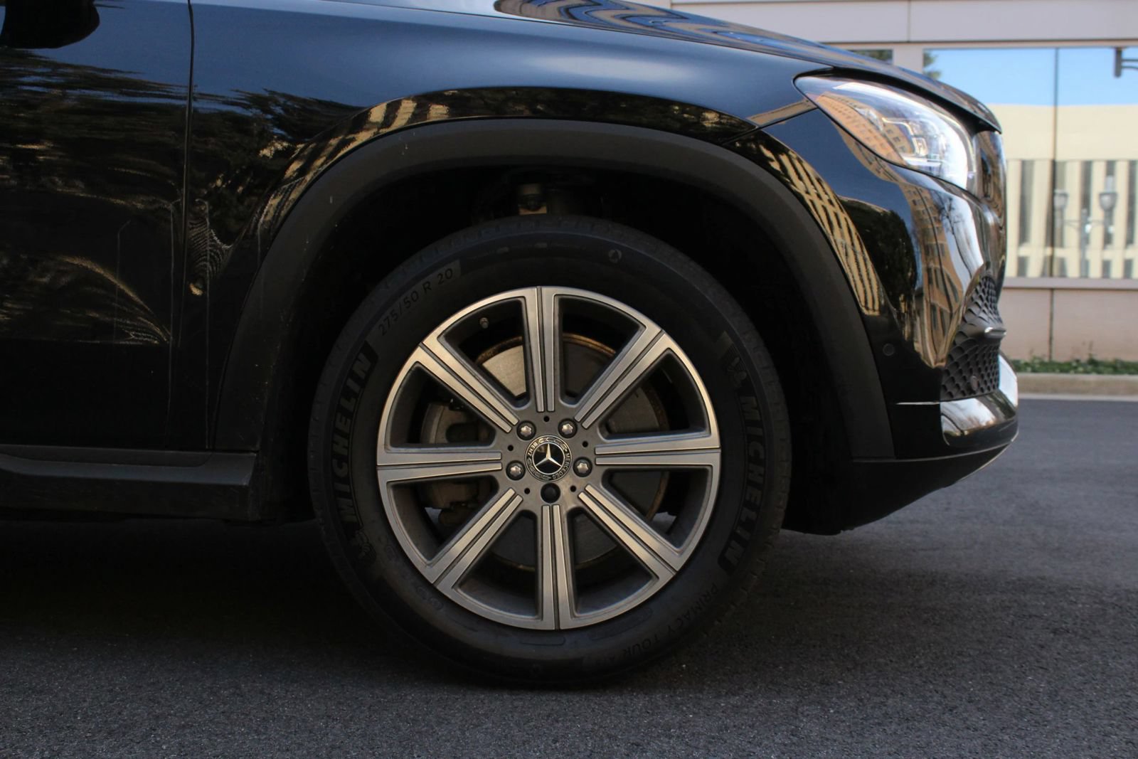 Used 2022 Mercedes-Benz GLS 450 4MATIC image 4