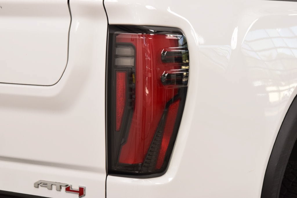 Used 2024 GMC Sierra 2500 AT4 w/ AT4 Premium Plus Package AWD/4WD image 23