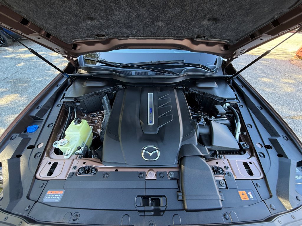 Used 2025 MAZDA CX-70 Plug-In Hybrid w/ Premium Plus AWD/4WD image 28