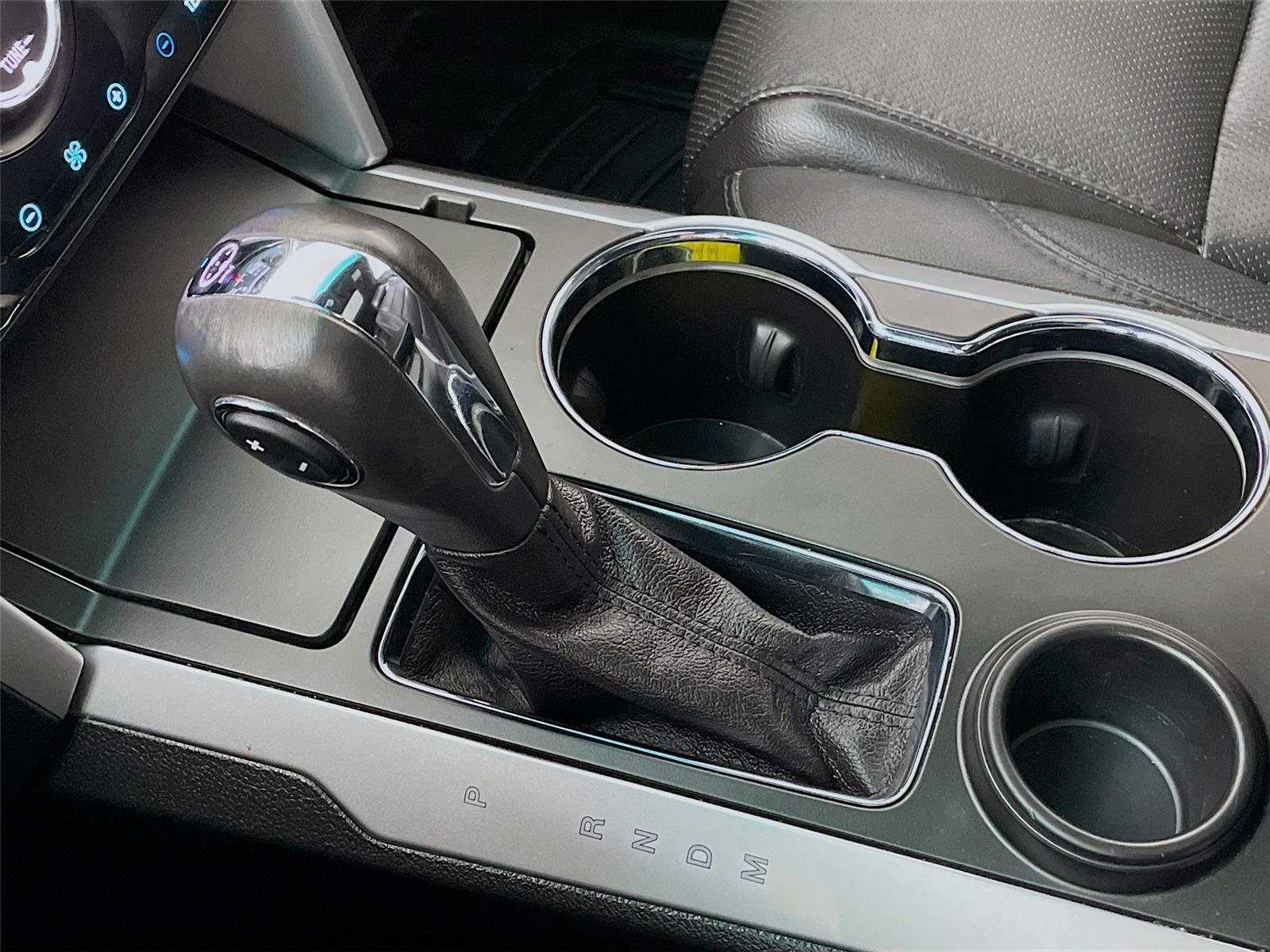 Used 2015 Ford Explorer Limited w/ Equipment Group 302A image 22