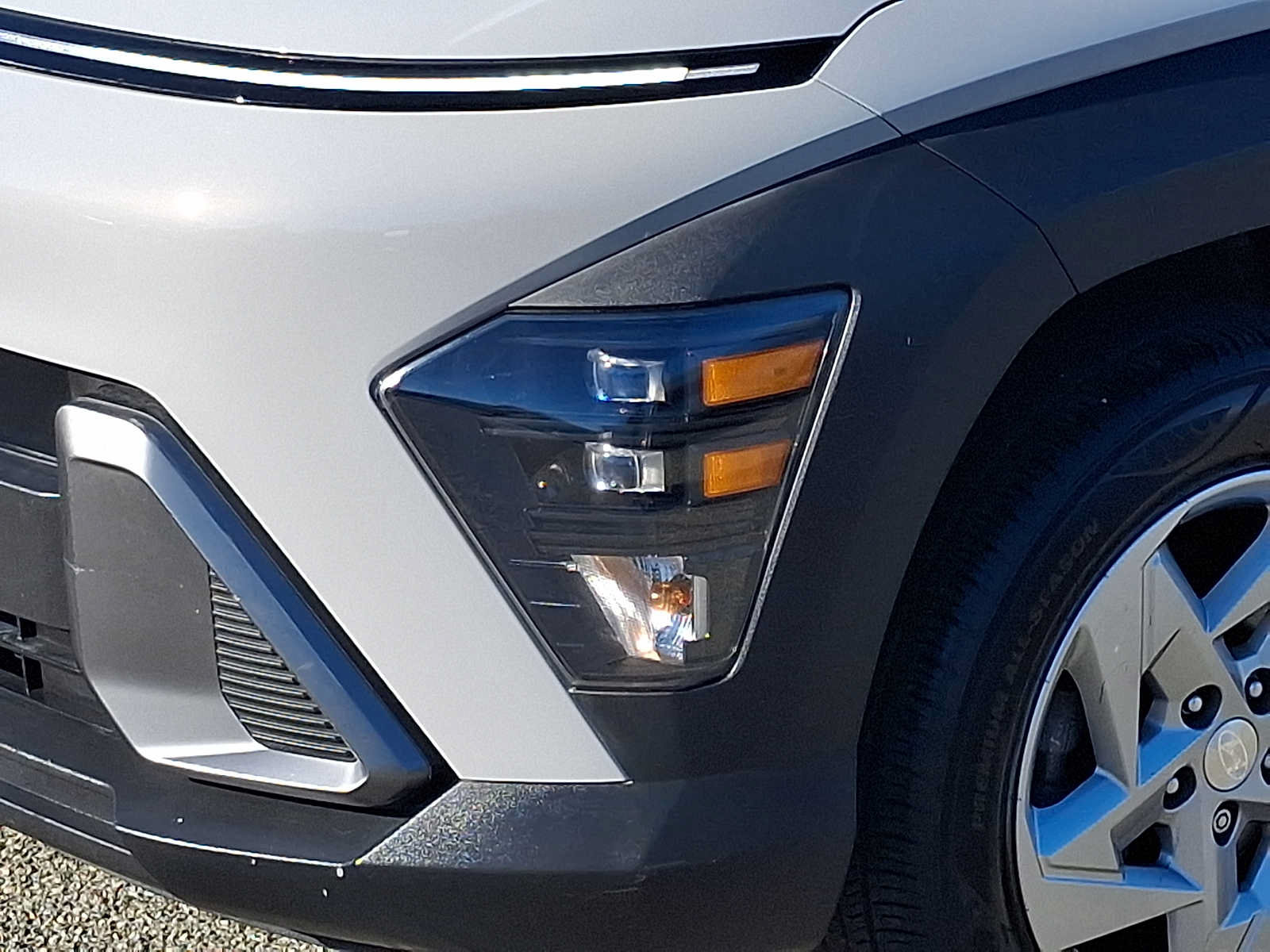 Used 2024 Hyundai Kona SE AWD/4WD image 9