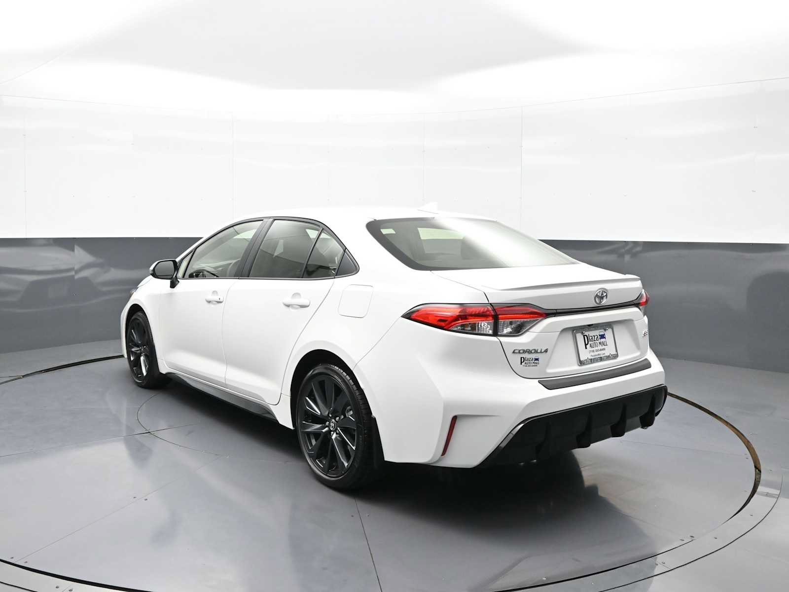 Certified 2026 Toyota Corolla SE FWD image 8