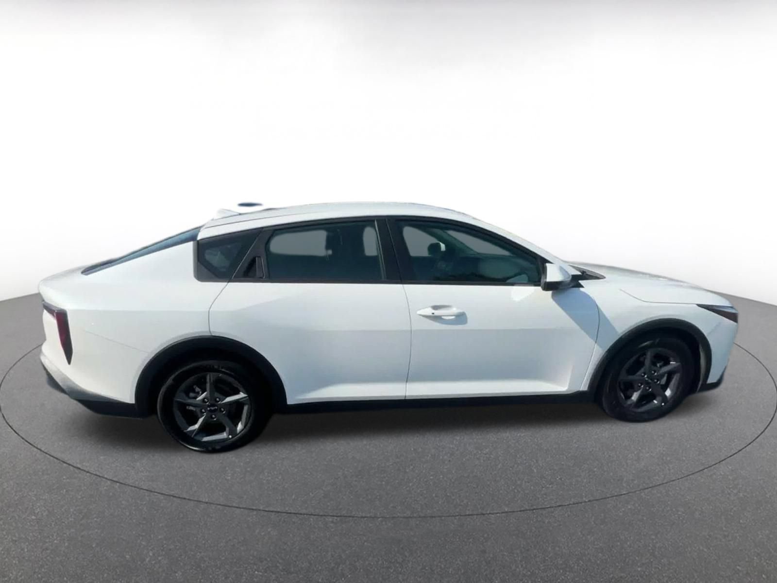 Used 2026 Kia K4 FWD image 16