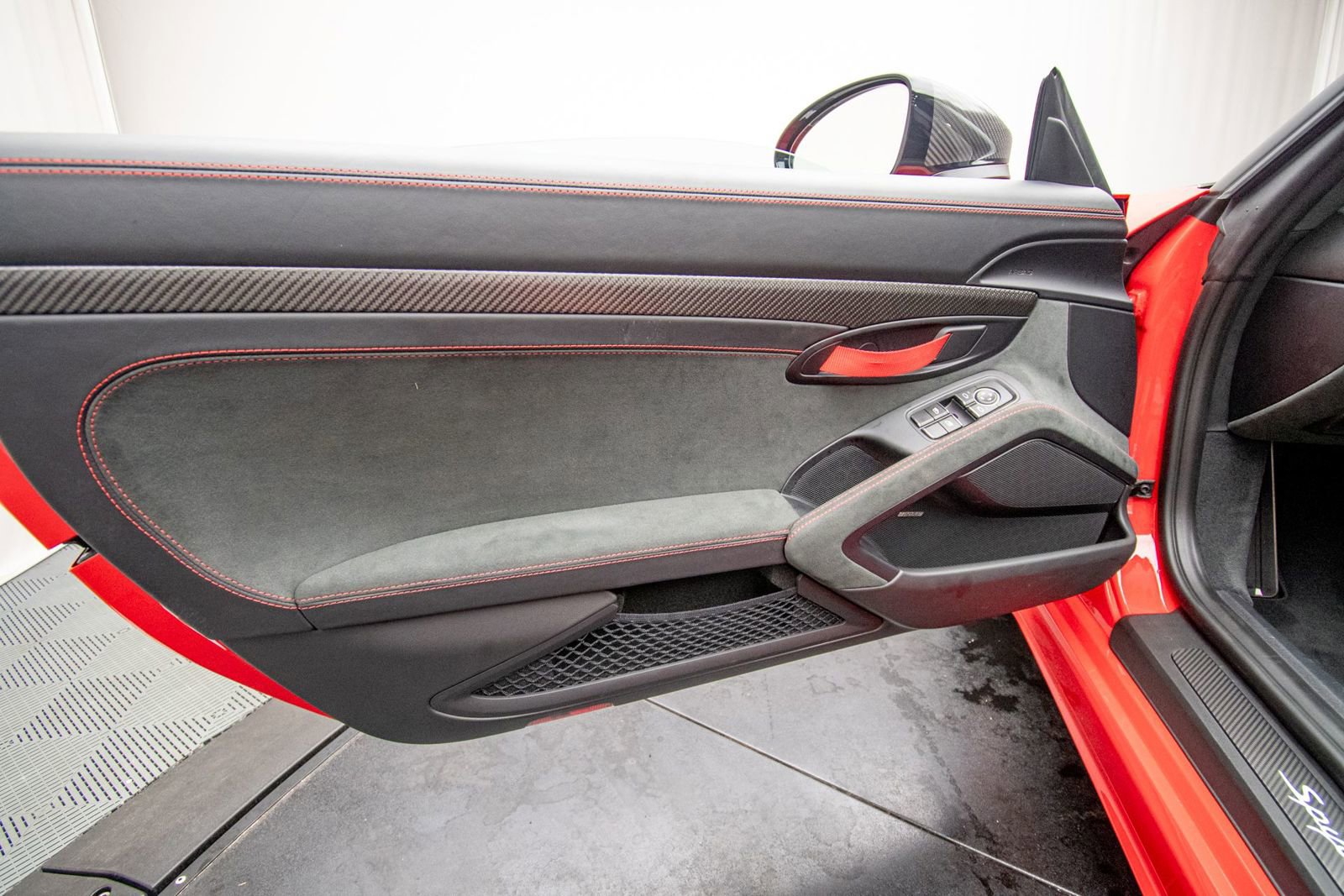 Used 2025 Porsche 718 Boxster Spyder RS image 52