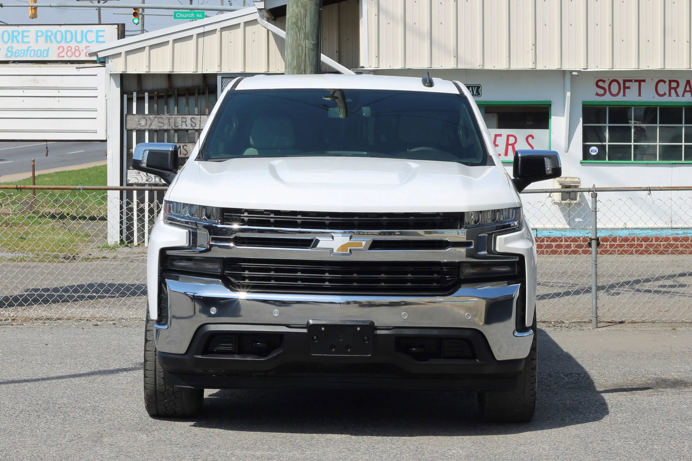 Used 2019 Chevrolet Silverado 1500 LT w/ Convenience Package AWD/4WD image 2