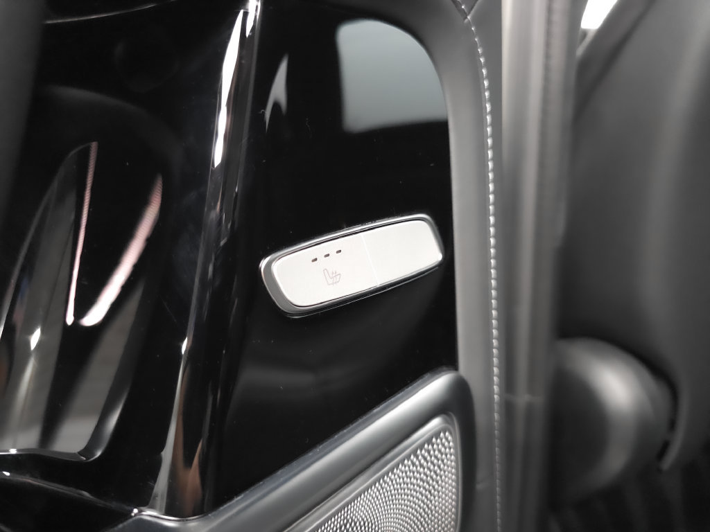 Used 2025 Mercedes-Benz G 63 AMG 4MATIC image 26