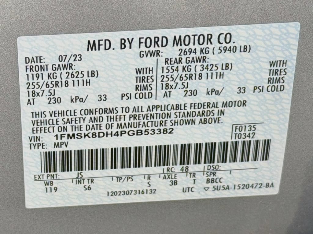 Used 2023 Ford Explorer XLT w/ Equipment Group 202A AWD/4WD image 38