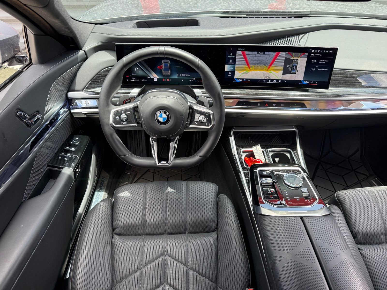 Used 2025 BMW 760i xDrive w/ Executive Package AWD/4WD image 25