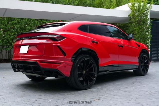 Used 2019 Lamborghini Urus image 8