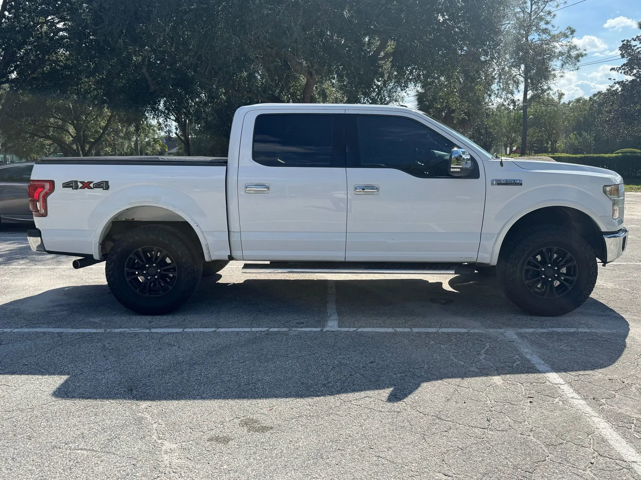 Used 2017 Ford F150 Lariat image 8