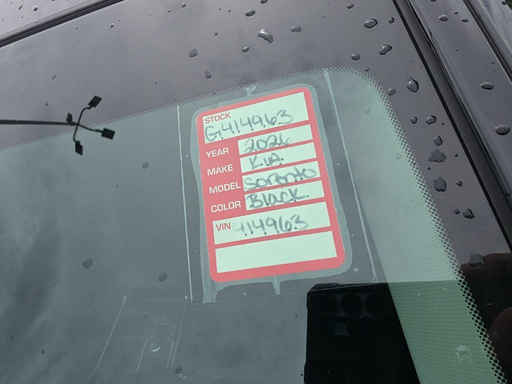 Certified 2026 Kia Sorento S w/ S Panoramic Sunroof Package FWD image 9