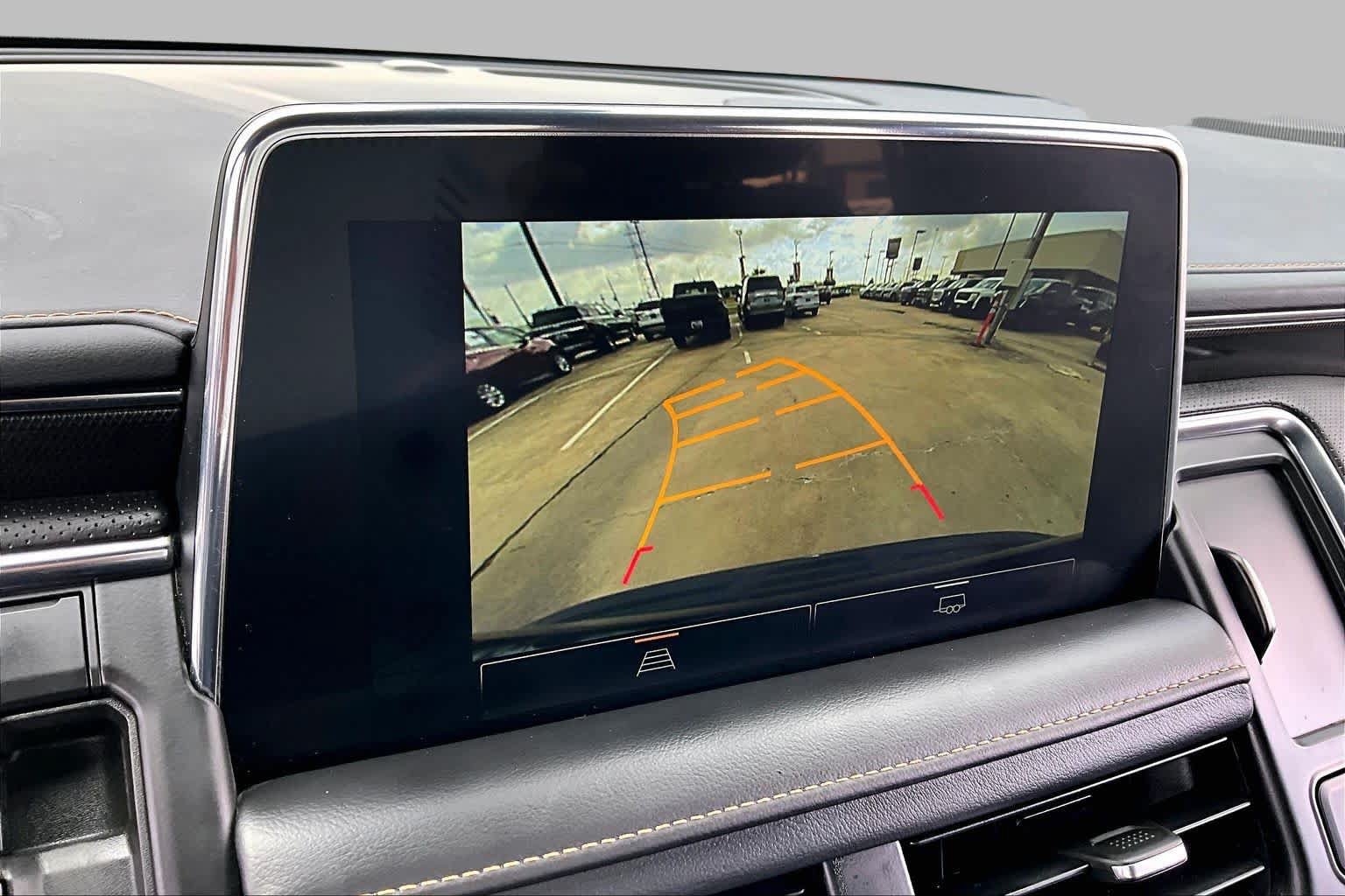 Used 2022 GMC Yukon XL AT4 AWD/4WD image 27