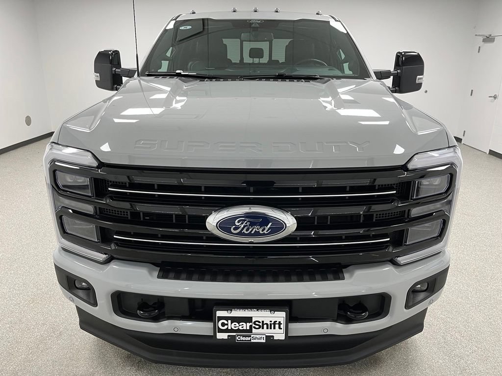 Used 2026 Ford F350 Platinum AWD/4WD image 3