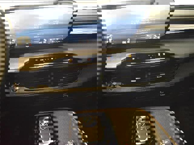 Used 2025 Buick Enclave Avenir w/ Trailering Package, 5000 lbs. image 13