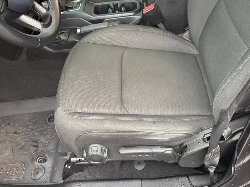 Used 2021 Jeep Wrangler Unlimited Sport image 16