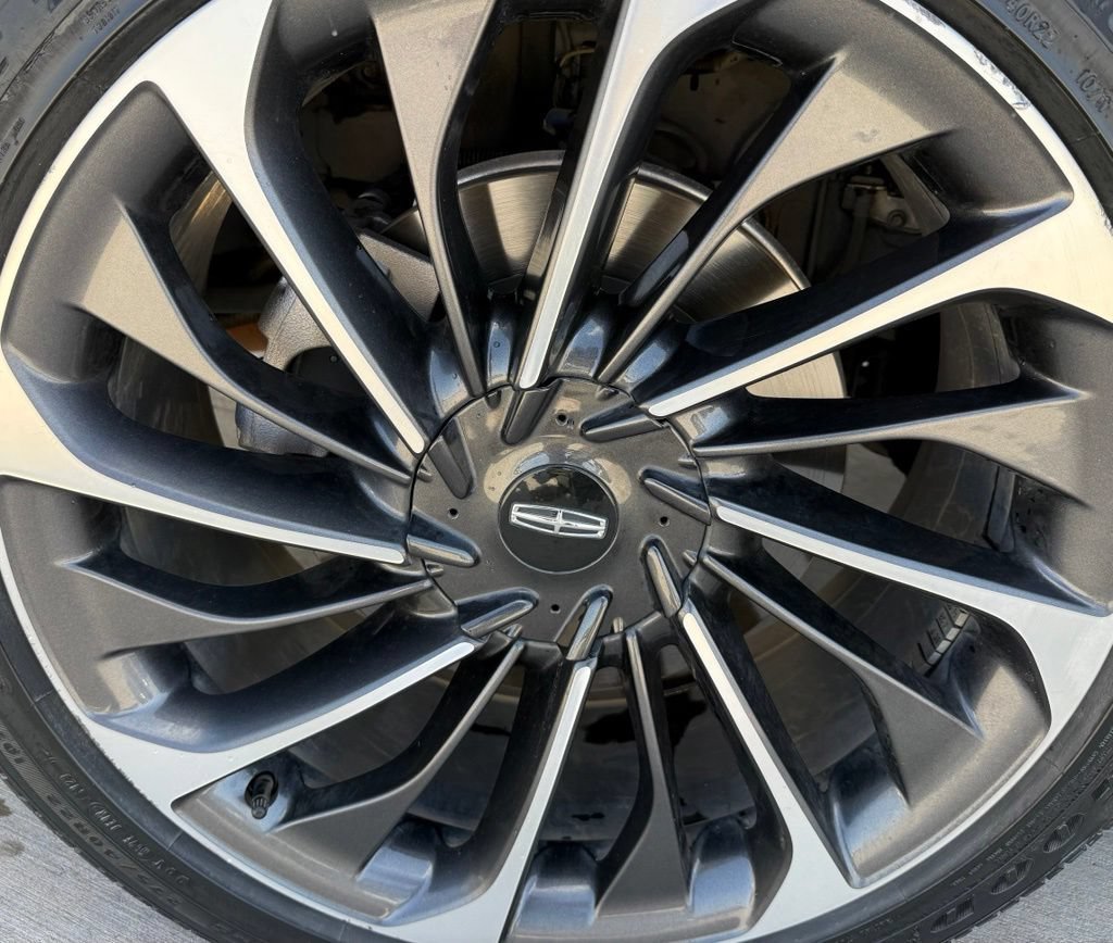 Used 2020 Lincoln Aviator Reserve w/ Equipment Group 202A AWD/4WD image 9