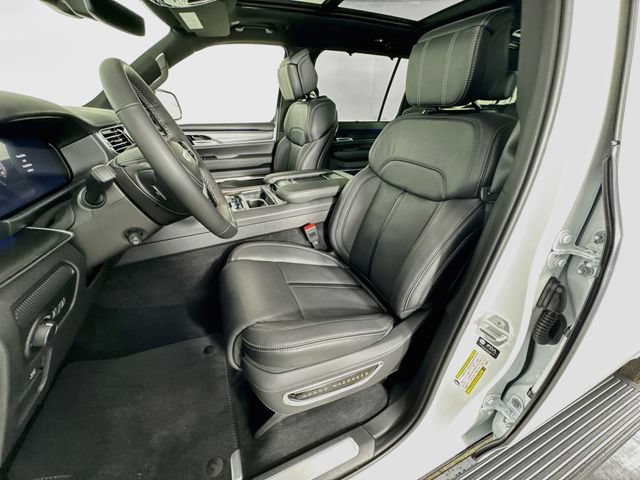 New 2026 Jeep Grand Wagoneer L Summit AWD/4WD image 25
