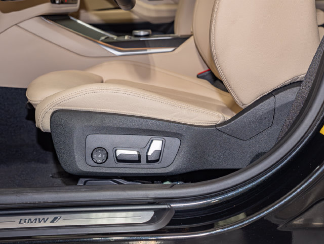 Used 2023 BMW i4 eDrive35 w/ Premium Package RWD image 15