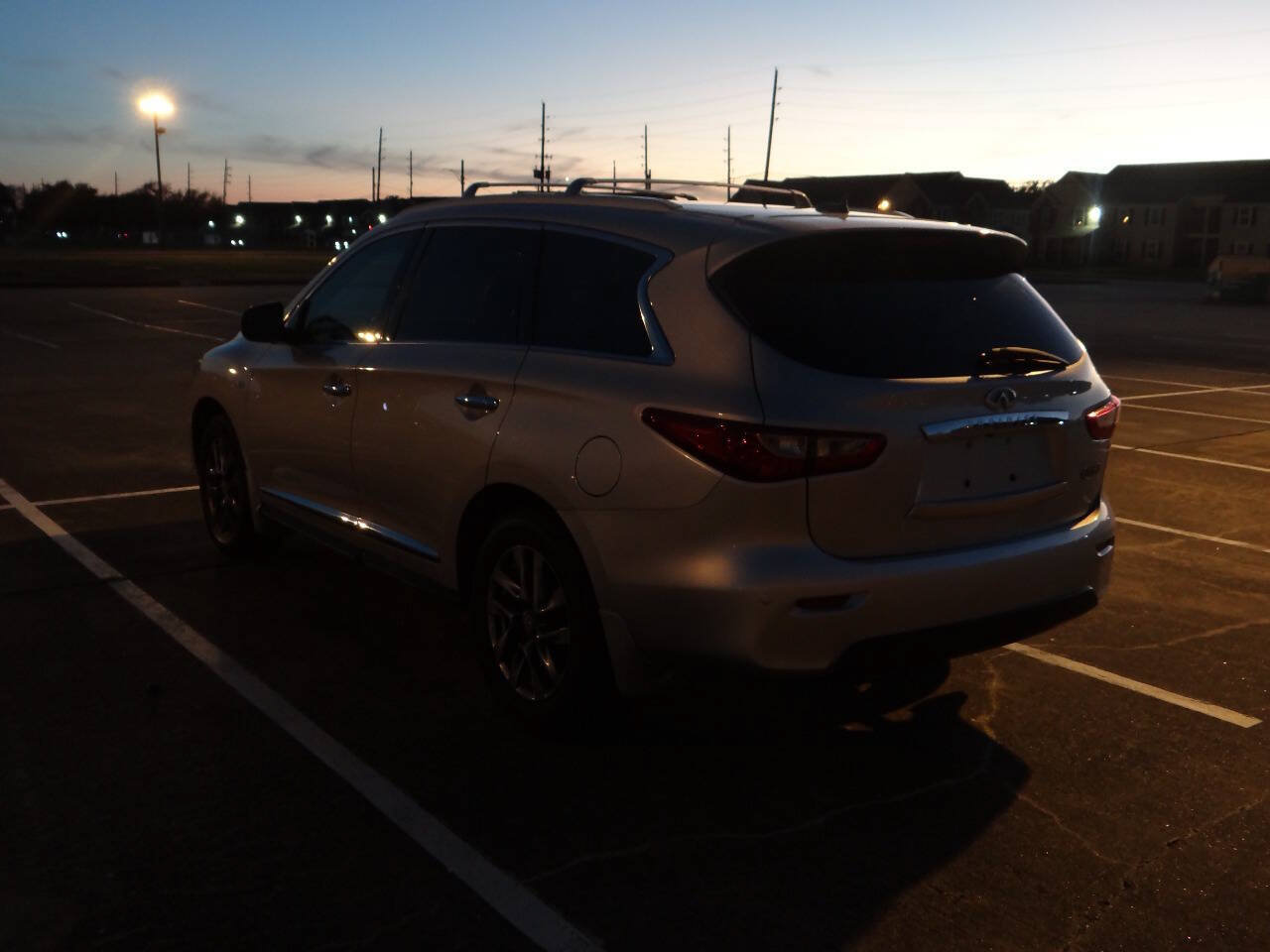 Used 2014 INFINITI QX60 Luxe w/ Premium Plus Package AWD/4WD image 7